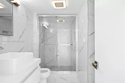 3675 N Country Club Dr #2008, Aventura, FL 33180 - Photo 45
