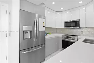 3675 N Country Club Dr, Aventura, FL 33180 - Photo 47
