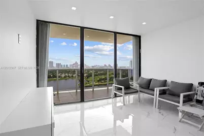 3675 N Country Club Dr #2008, Aventura, FL 33180 - Photo 15