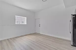 1534 NW 1st St, Miami, FL 33125 - Photo 11