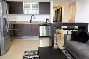 41 SE 5th St, Miami, FL 33131 - Photo 11