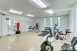 5031 W Oakland Park Blvd, Lauderdale Lakes, FL 33313 - Photo 5
