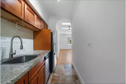 1612 Michigan Ave #11, Miami Beach, FL 33139 - Photo 11