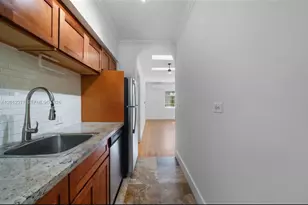 1612 Michigan Ave, Miami Beach, FL 33139 - Photo 11