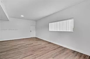1021 NW 1st St, Miami, FL 33128 - Photo 7