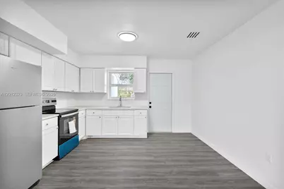 1061 NW 108 Ter #1061, Miami, FL 33168 - Photo 17