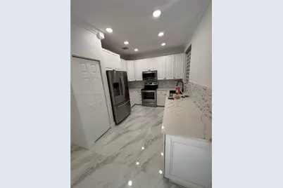 721 NW 170th Ter #721, Pembroke Pines, FL 33028 - Photo 3