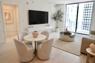 77 SE 5th Street #2414, Miami, FL 33131 - Photo 1