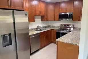 13711 SW 84th St, Miami, FL 33183 - Photo 3