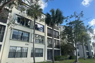 2312 S Cypress Bend Dr, Pompano Beach, FL 33069 - Photo 23