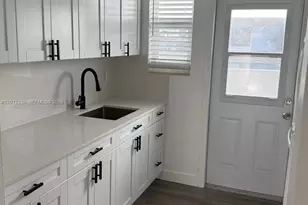 719 83rd St, Miami Beach, FL 33141 - Photo 5