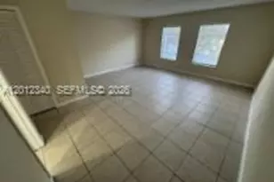 8445 Springtree Dr, Sunrise, FL 33351 - Photo 5