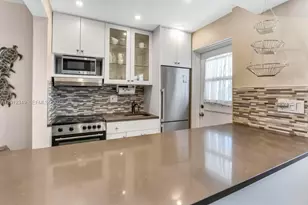 901 S Surf Rd, Hollywood, FL 33019 - Photo 5