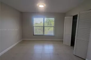 1564 Lake Crystal Dr, West Palm Beach, FL 33411 - Photo 5