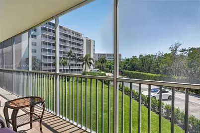 5 Bluebill #201, Naples, FL 34108 - Photo 9