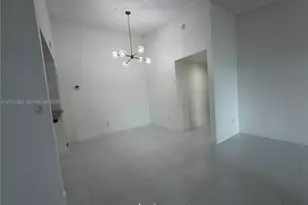 468 NE 206th Ln, Miami, FL 33179 - Photo 5