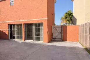 1045 NW 126th Pl, Miami, FL 33182 - Photo 13