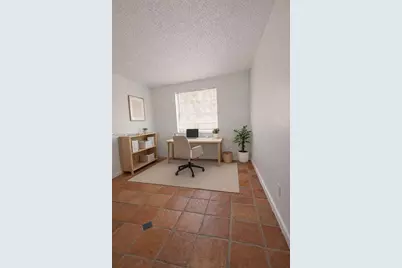 1045 NW 126th Pl, Miami, FL 33182 - Photo 9