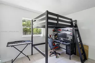 7811 SW 9th St, North Lauderdale, FL 33068 - Photo 15