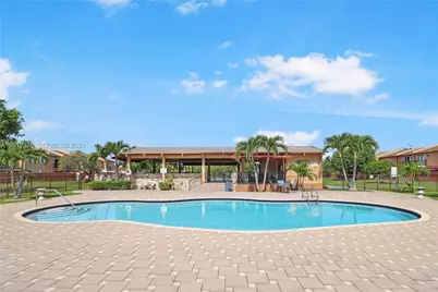 3859 SW 99th Ave #8, Miami, FL 33165 - Photo 5