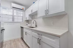 4015 Indian Creek Dr, Miami Beach, FL 33140 - Photo 11