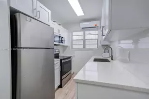 4015 Indian Creek Dr, Miami Beach, FL 33140 - Photo 9