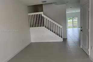 18406 SW 2nd St, Pembroke Pines, FL 33029 - Photo 7