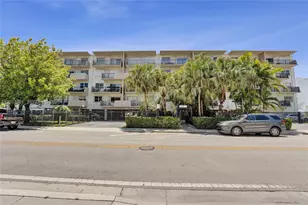 250 181 Dr, Sunny Isles Beach, FL 33160 - Photo 3