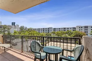 250 181 Dr, Sunny Isles Beach, FL 33160 - Photo 1