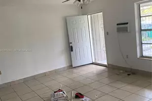 1070 NW 147th St, Miami, FL 33168 - Photo 5