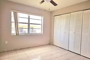 4670 W 13th Ln, Hialeah, FL 33012 - Photo 23