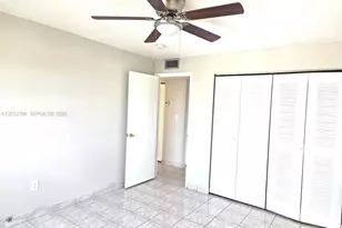 4670 W 13th Ln, Hialeah, FL 33012 - Photo 17