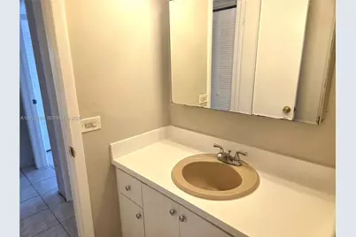 4670 W 13th Ln #507, Hialeah, FL 33012 - Photo 23