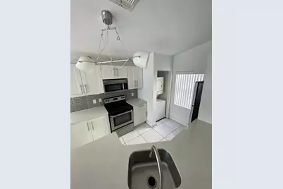 9999 Summerbreeze Dr #212, Sunrise, FL 33322 - Photo 5