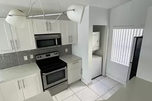 9999 Summerbreeze Dr, Sunrise, FL 33322 - Photo 5