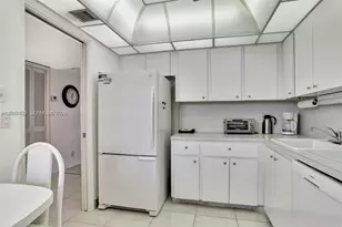 3091 N Course Dr, Pompano Beach, FL 33069 - Photo 5