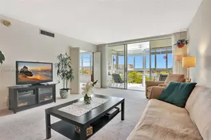 3091 N Course Dr, Pompano Beach, FL 33069 - Photo 11