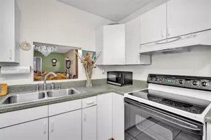 16901 NE 13th Ave, Miami, FL 33162 - Photo 9