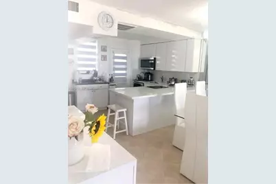 3020 Marcos Dr #S103, Aventura, FL 33160 - Photo 9
