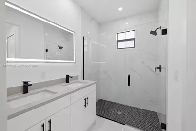 1032 Candlelight Dr, Other City - In The State Of Florida, FL 33974 - Photo 25