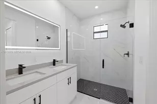 1032 Candlelight Dr, Other City - In The State Of Florida, FL 33974 - Photo 25