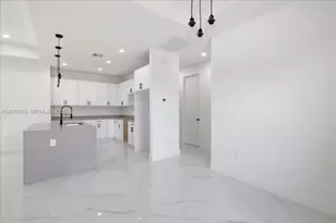 1032 Candlelight Dr, Other City - In The State Of Florida, FL 33974 - Photo 11