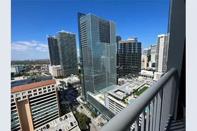 170 SE 14th St #2906, Miami, FL 33131 - Photo 17