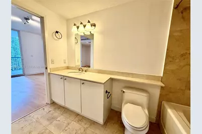 170 SE 14th St #2906, Miami, FL 33131 - Photo 21