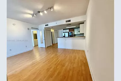 170 SE 14th St #2906, Miami, FL 33131 - Photo 9