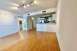 170 SE 14th St, Miami, FL 33131 - Photo 9