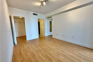 170 SE 14th St, Miami, FL 33131 - Photo 15