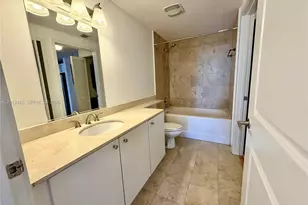 170 SE 14th St, Miami, FL 33131 - Photo 19