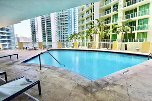 170 SE 14th St, Miami, FL 33131 - Photo 29