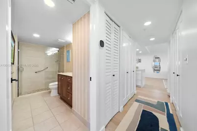 1621 Collins Ave #PH1002, Miami Beach, FL 33139 - Photo 13